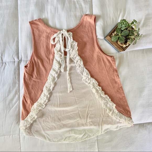 SOLD✨3/$8✨Entro Pink and White Ruffle Tank Top - Picture 3 of 7
